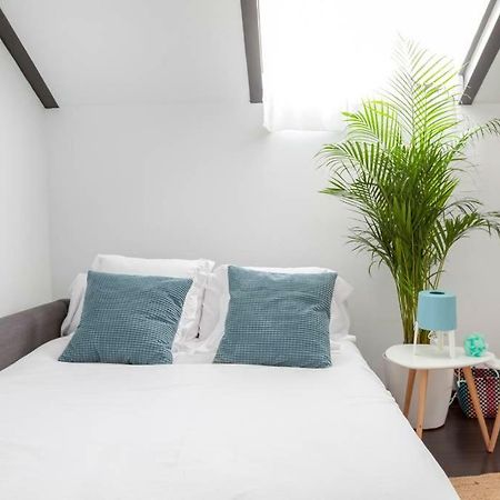 Modern Top Floor Loft At Malasana'S Heart Madrid Exterior foto