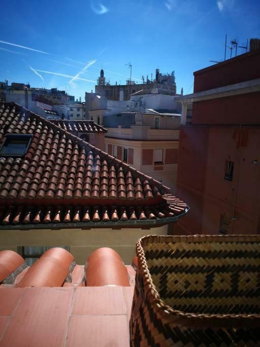 Modern Top Floor Loft At Malasana'S Heart Madrid Exterior foto