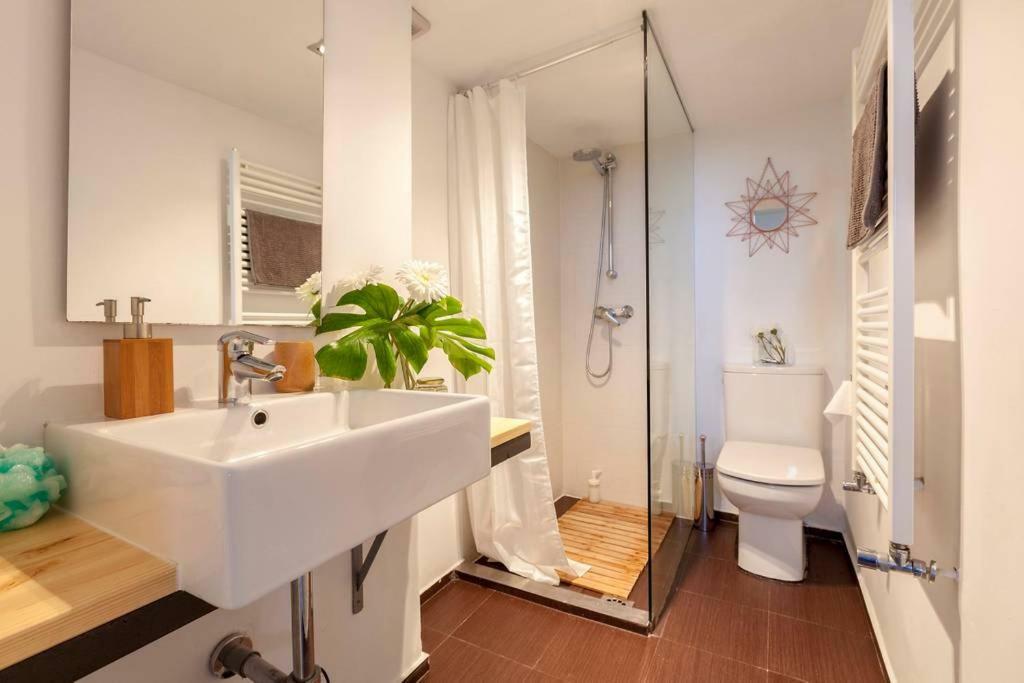 Modern Top Floor Loft At Malasana'S Heart Madrid Exterior foto